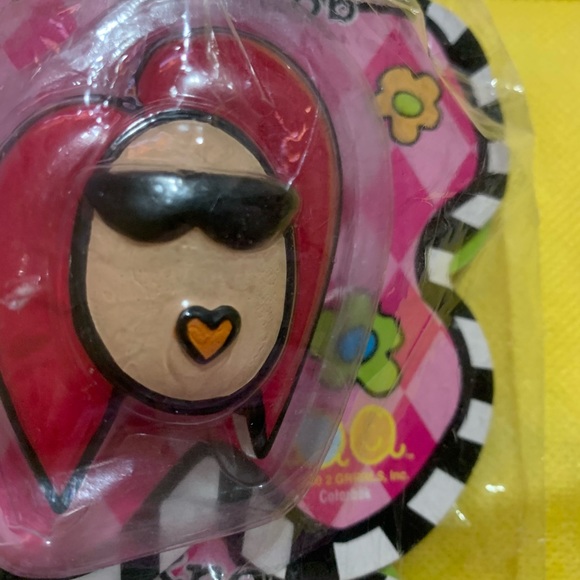 Drawer pulls/knobs. - Picture 4 of 6